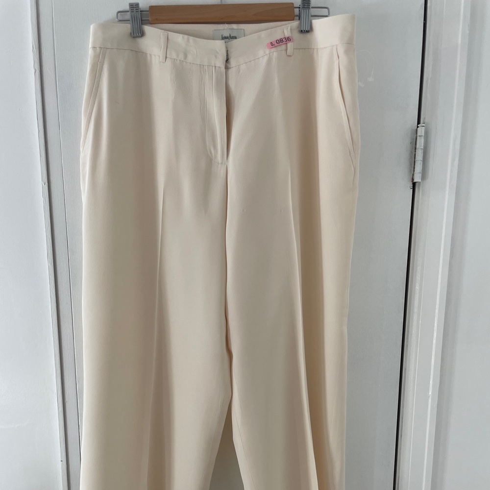 Neiman Marcus 12 100% silk pants